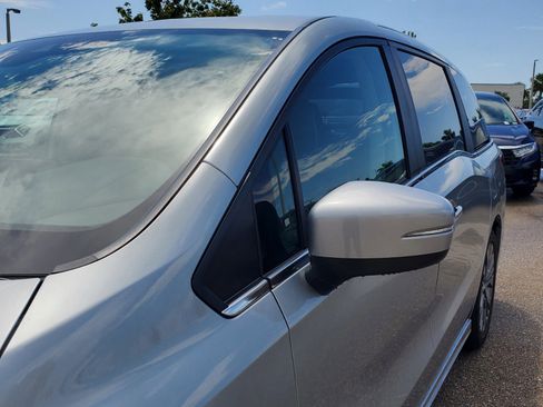 New 2026 Honda Odyssey Touring image 13