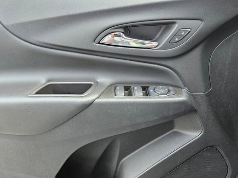 Used 2023 Chevrolet Equinox LT image 26