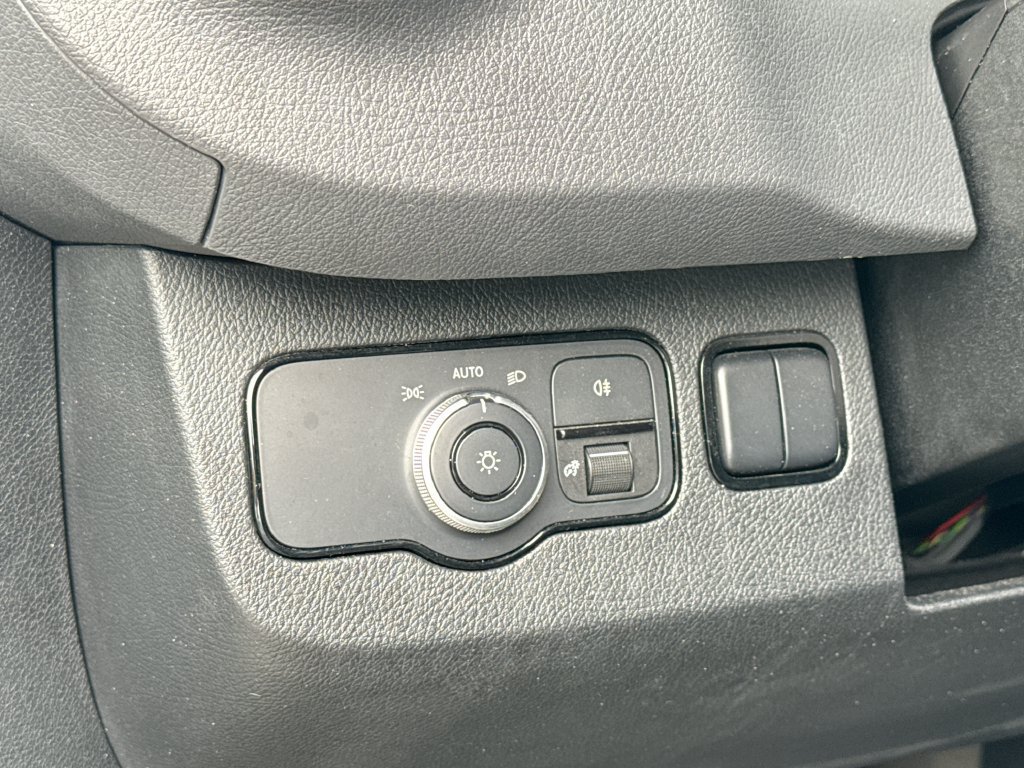 Used 2024 Mercedes-Benz Sprinter 2500 image 10