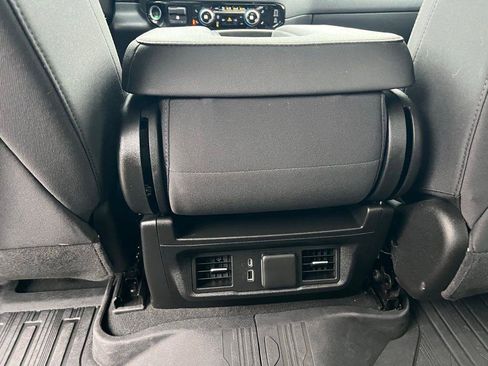 Used 2024 GMC Sierra 1500 Elevation image 20