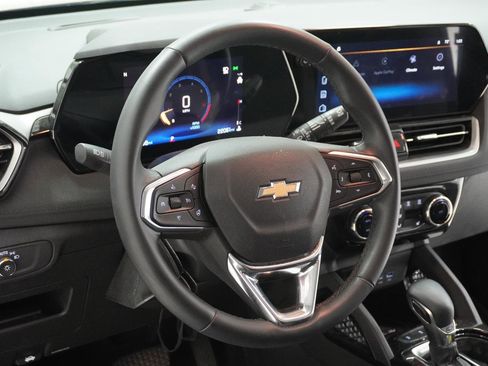 Used 2025 Chevrolet TrailBlazer LT w/ Convenience Package image 18