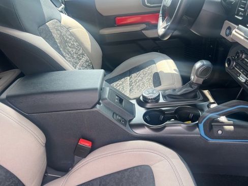 Used 2022 Ford Bronco Wildtrak image 8