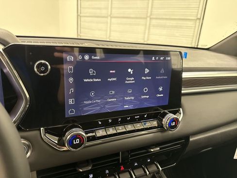 New 2026 GMC Canyon Elevation w/ Convenience Package image 14