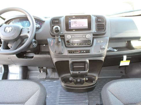 New 2025 RAM ProMaster 2500 w/ Convenience Group FWD image 17