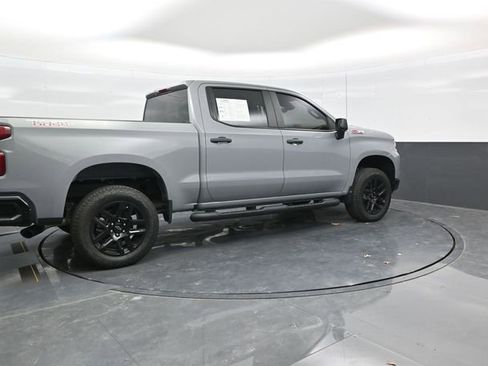Used 2025 Chevrolet Silverado 1500 Custom Trail Boss w/ Turbomax Blackout Package AWD/4WD image 7