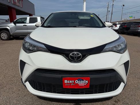 Used 2021 Toyota C-HR LE FWD image 2