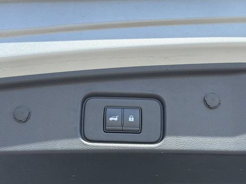 Certified 2025 Nissan Pathfinder SV AWD/4WD image 34