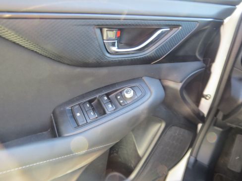 Used 2023 Subaru Outback Premium AWD/4WD image 12