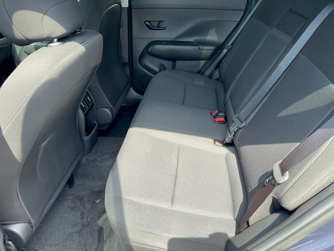 Used 2025 Hyundai Kona SEL FWD image 25