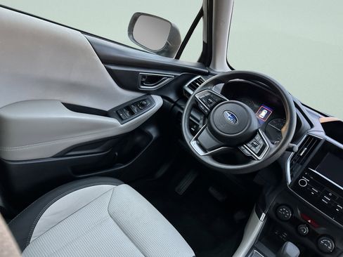 Used 2023 Subaru Forester image 40