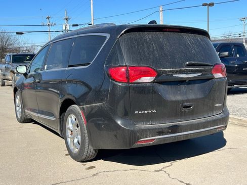 Used 2017 Chrysler Pacifica Limited w/ Advanced Safetytec Group image 10