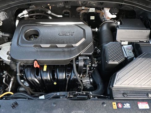 Used 2020 Kia Sportage LX image 14