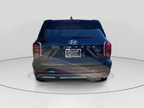 Used 2024 Hyundai Palisade SEL FWD image 6