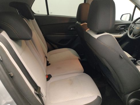Used 2020 Chevrolet Trax LS w/ Tint and Cruise Package FWD image 19