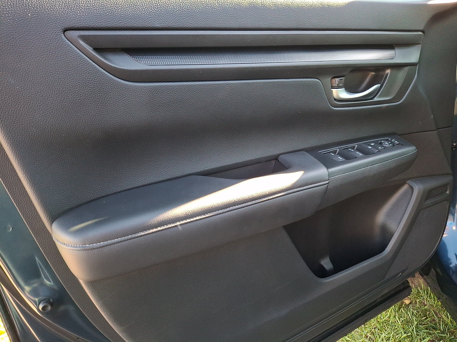 Used 2024 Honda CR-V EX image 12