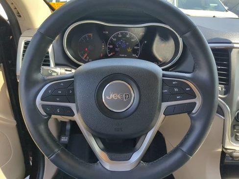 Used 2018 Jeep Grand Cherokee Limited w/ Trailer Tow Group IV RWD image 30