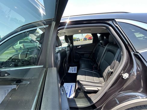 Used 2025 Ford Escape Platinum AWD/4WD image 10