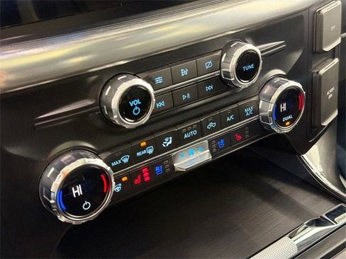 Used 2021 Ford F150 Lariat w/ Equipment Group 502A High image 16