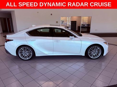 Used 2025 Lexus IS 300 w/ Premium Package image 8