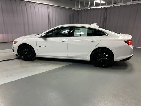 Used 2024 Chevrolet Malibu LT image 4