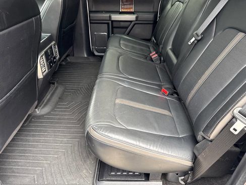 Used 2017 Ford F250 Platinum w/ Platinum Ultimate Package image 12