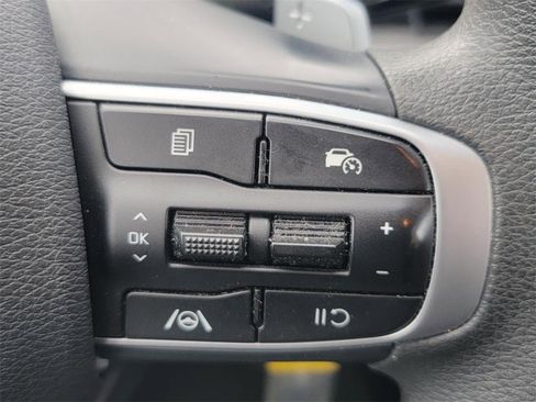 Used 2024 Kia Sportage LX image 14