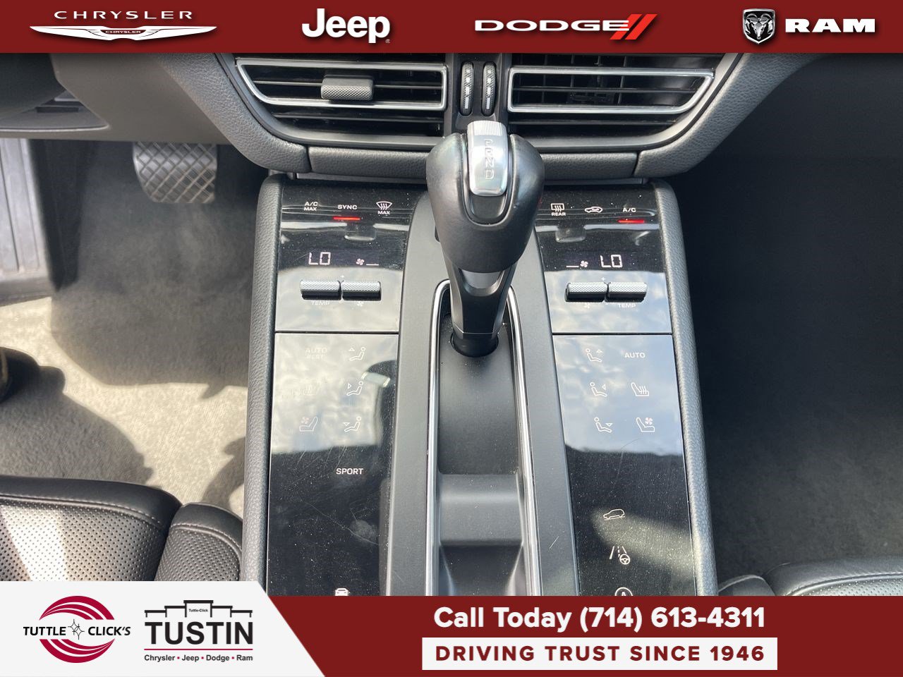 Used 2024 Porsche Macan AWD/4WD image 26