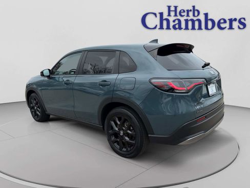 Used 2024 Honda HR-V Sport image 3