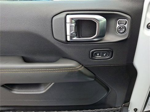 Used 2025 Jeep Wrangler Sahara w/ Safety Group image 10