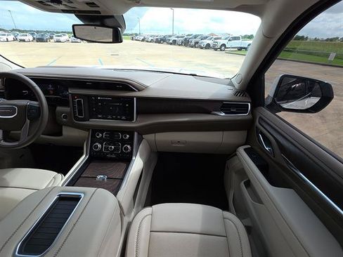 Used 2024 GMC Yukon XL Denali w/ Max Trailering Package AWD/4WD image 14
