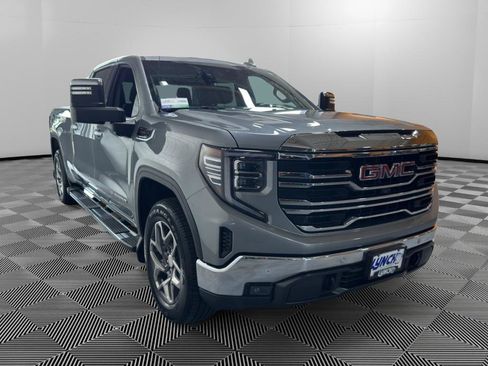Used 2023 GMC Sierra 1500 SLT w/ SLT Premium Plus Package AWD/4WD image 7