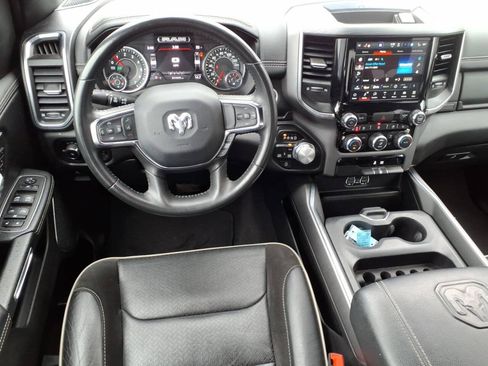 Used 2024 RAM 1500 Laramie AWD/4WD image 12