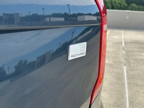 Certified 2024 Volvo XC90 T8 Plus AWD/4WD image 40