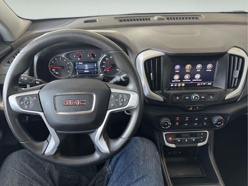 Used 2024 GMC Terrain SLE AWD/4WD image 19