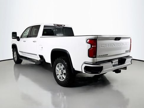 Used 2024 Chevrolet Silverado 3500 High Country w/ High Country Premium Package AWD/4WD image 7