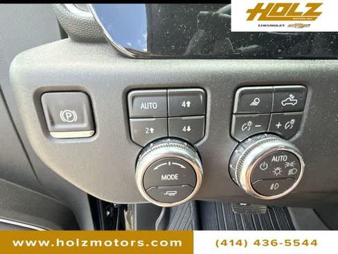 Used 2026 GMC Sierra 1500 SLT w/ SLT Premium Plus Package AWD/4WD image 18