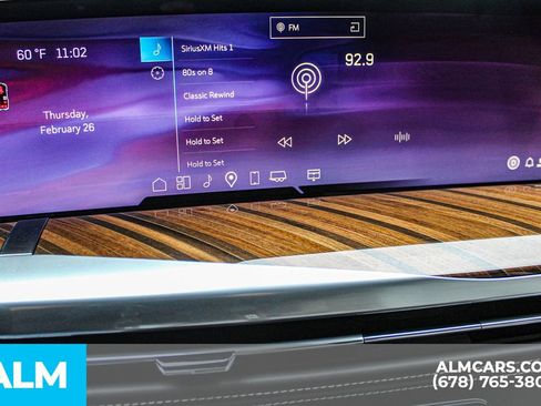 Used 2026 Cadillac Escalade ESV Platinum Sport image 36