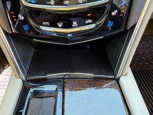 Used 2013 Cadillac XTS Premium FWD image 44