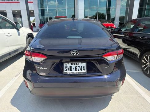 Used 2023 Toyota Corolla LE FWD image 7