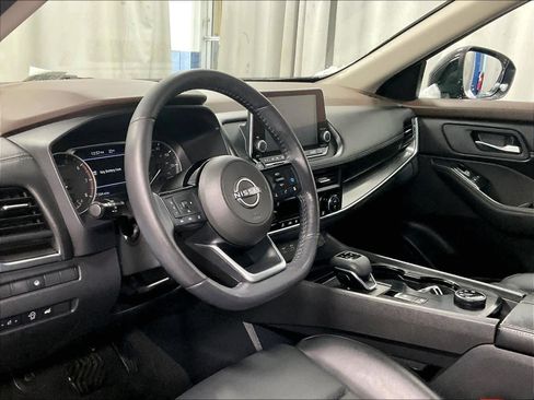 Certified 2023 Nissan Rogue SV w/ SV Premium B Package image 8