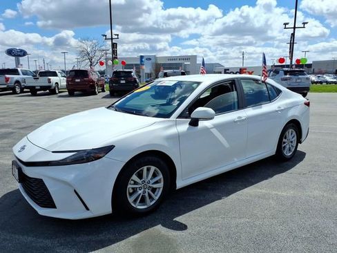 Certified 2025 Toyota Camry LE image 8