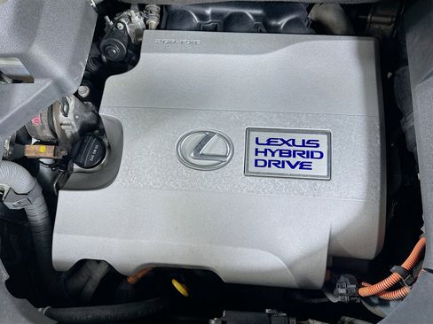 Used 2013 Lexus RX 450h AWD image 34