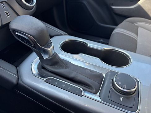 Used 2025 Chevrolet Blazer LT image 43