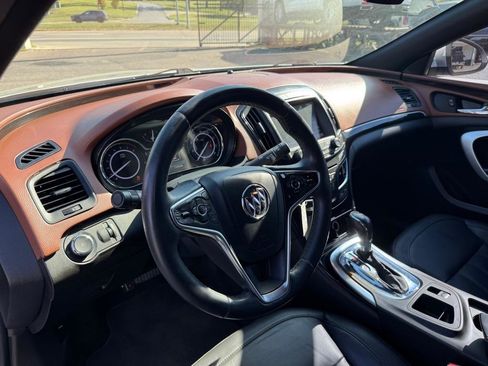 Used 2016 Buick Regal Sport Touring FWD image 10