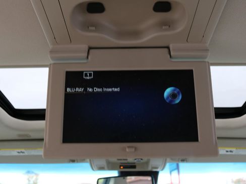 Used 2015 Cadillac Escalade Luxury AWD/4WD image 22