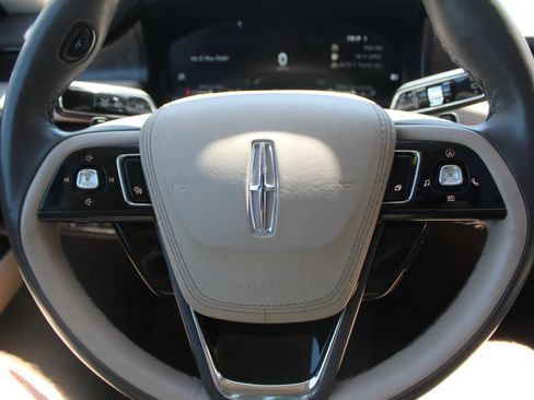 Used 2023 Lincoln Aviator Reserve w/ Equipment Group 201A AWD/4WD image 32