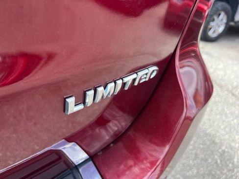 Used 2019 Jeep Grand Cherokee Limited AWD/4WD image 26