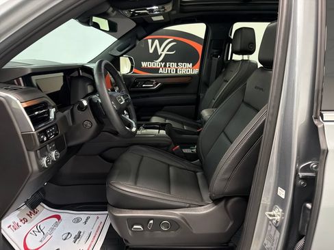 Used 2026 GMC Yukon Denali w/ Sun & Power Step Package RWD image 10
