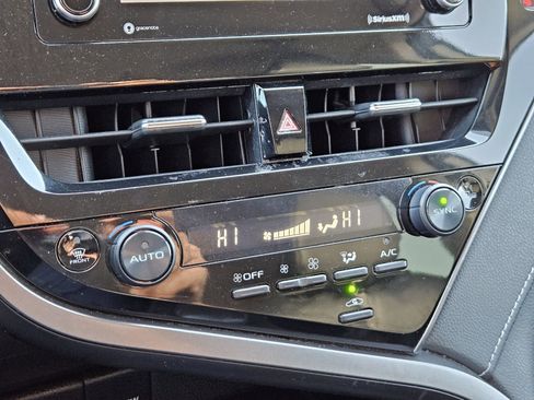 Used 2023 Toyota Camry SE image 20