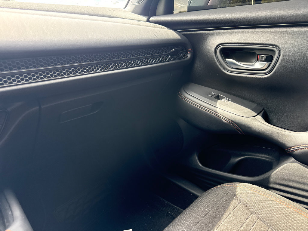 Certified 2025 Honda HR-V Sport image 18